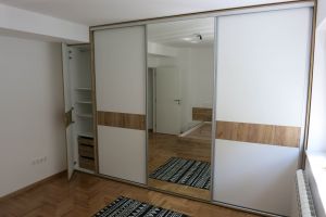 Garderober masa (3)