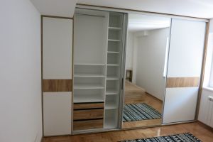 Garderober masa (4)
