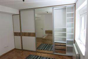 Garderober masa (5)