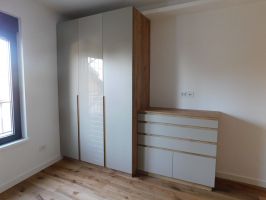 Garderober praska (1)